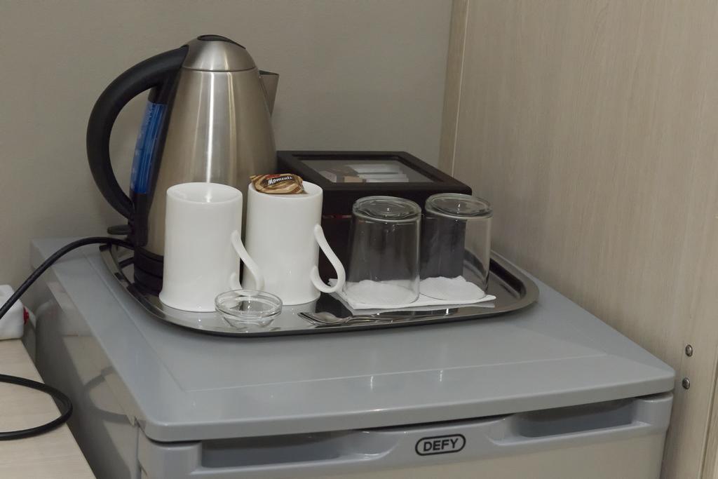 The Suburban Guest House بلومفونتين الغرفة الصورة
